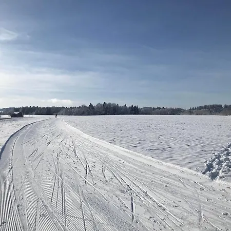 Allgaeuzeit Isny アパート *